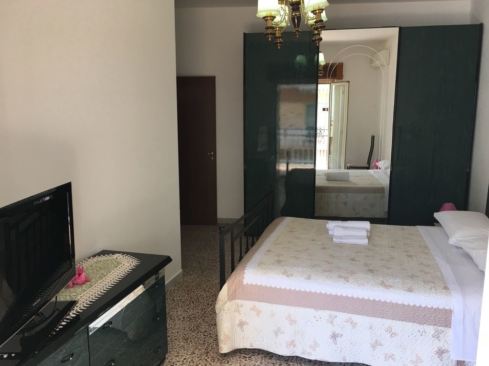 B&B Magna Grecia Кротоне Экстерьер фото